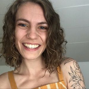 Meet your Posher, Hannah